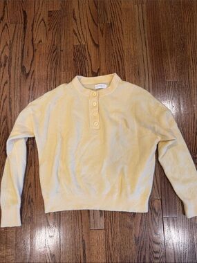 Abercrombie & Fitch Pale Yellow Button-Neck Sweater